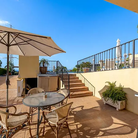Coastal Getaway In Sunny Roca *